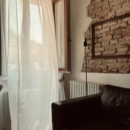 Homestories Venice Apartment