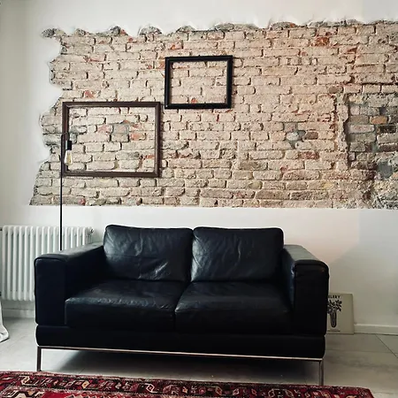 Homestories Venice Daire *